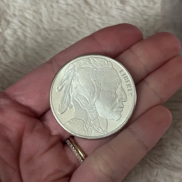 One Troy Ounce Coin - Picture 2 of 5